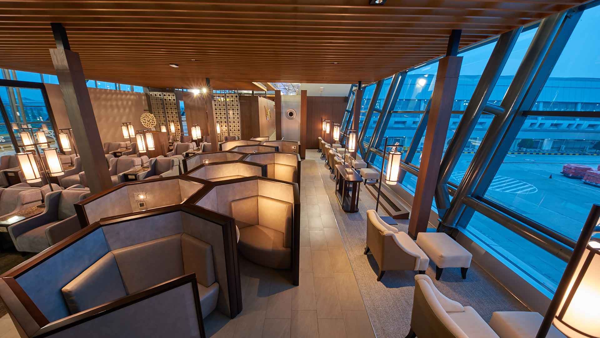 Saphire - Plaza Premium Lounge Jakarta Soekarno-Hatta International Airport, , large